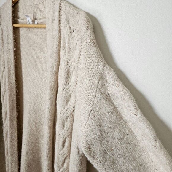 NEVER WORN LEITH CABLE KNIT COZY DUSTER / LONG OATMEAL CARDIGAN SIZE MEDIUM - Picture 8 of 16